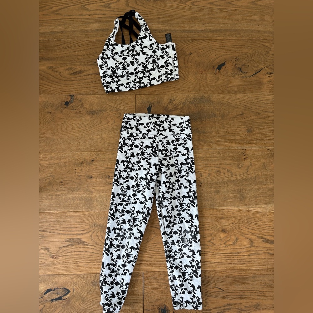 Beach Riot Kids Black and White Floral Leggings